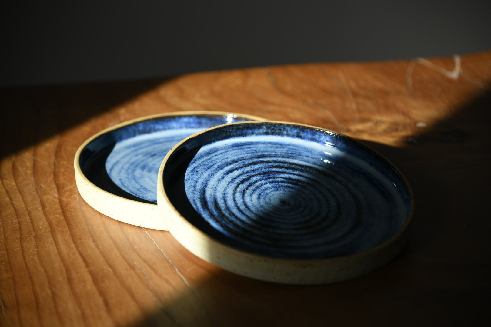 Ultramarine Blue Line 17